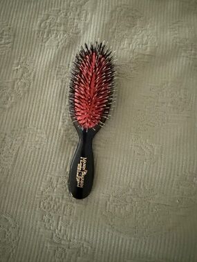 Mason Pearson Black Handle Red Cushion Hair Brush - Women Hair Styling